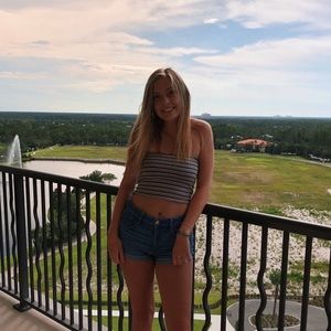 Meet your Posher, Hannah